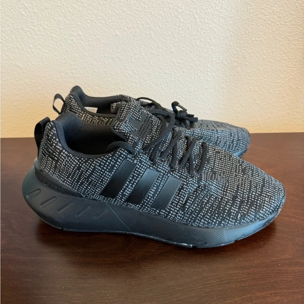 SWIFT RUN 22 SHOES - Picture 5 of 6